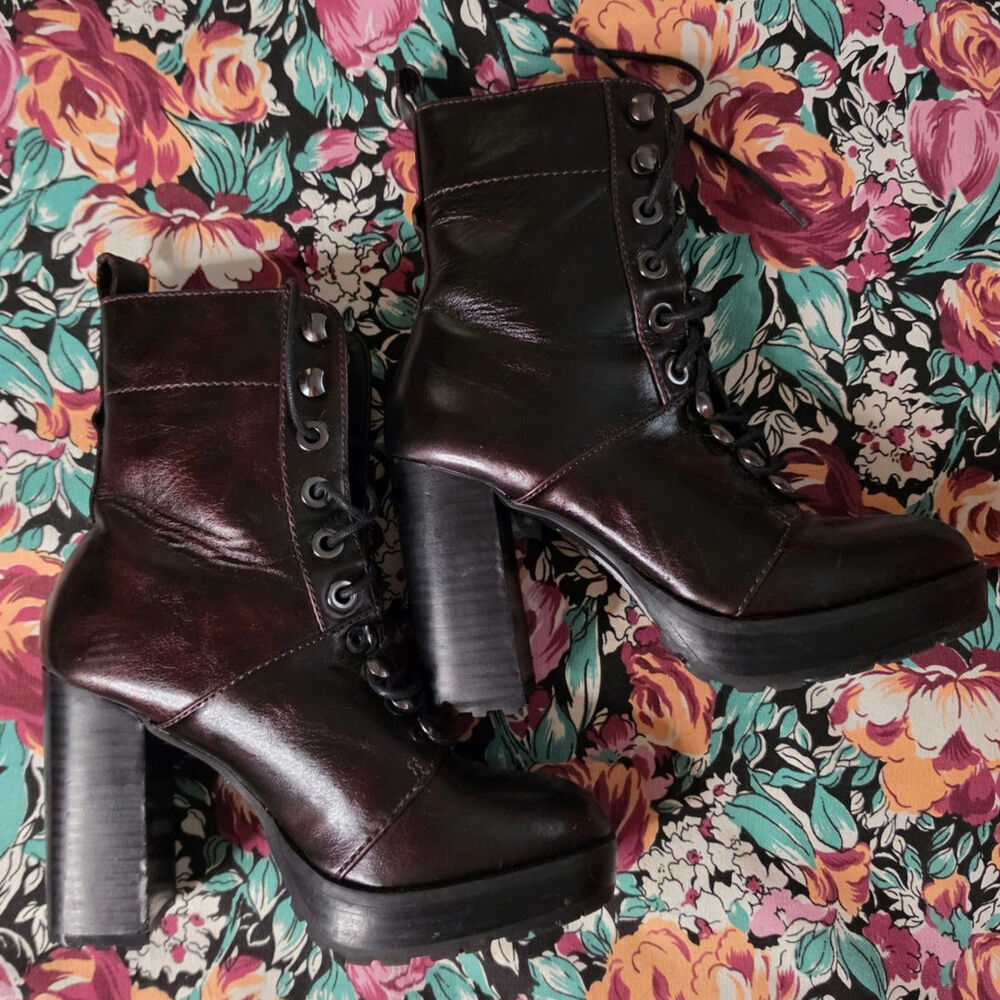 Urban Outfitters Kennedy Women's Burgundy Lace-Up Platform Chunky Heel Boots